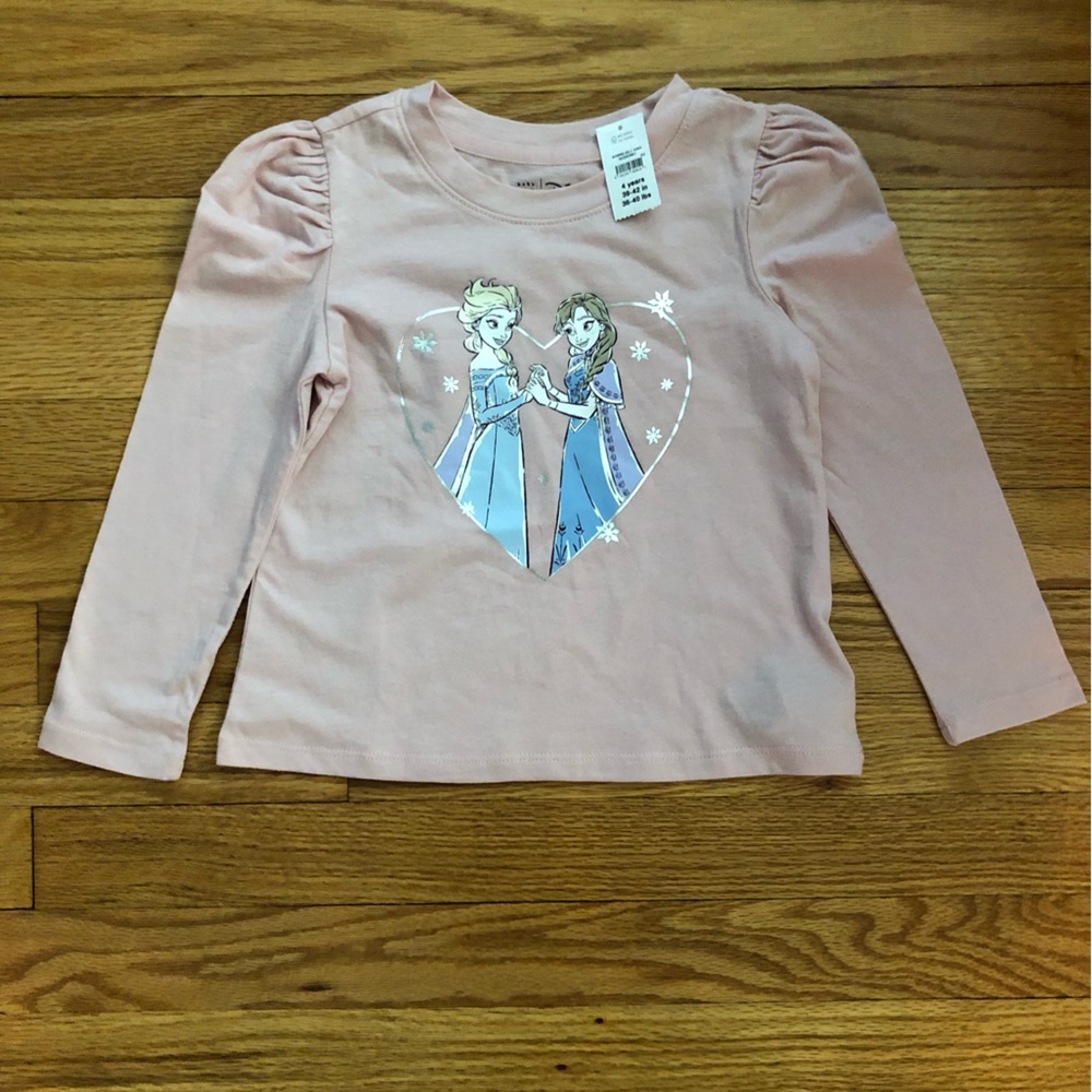 Gap NWT Pink Frozen Heart Graphic Long-Sleeve Top